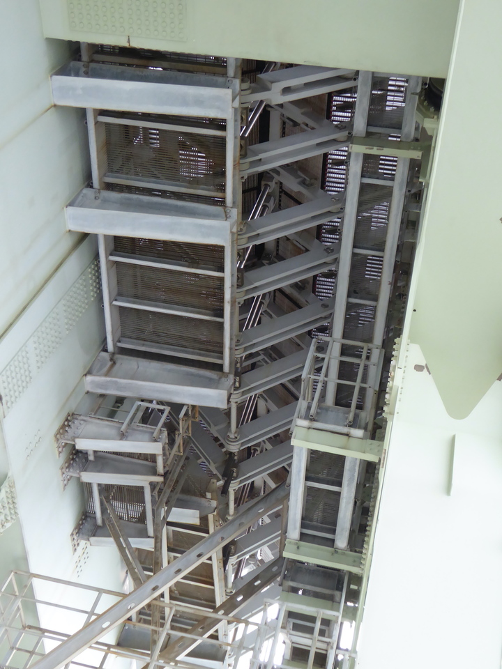P1070450_mid.jpg
