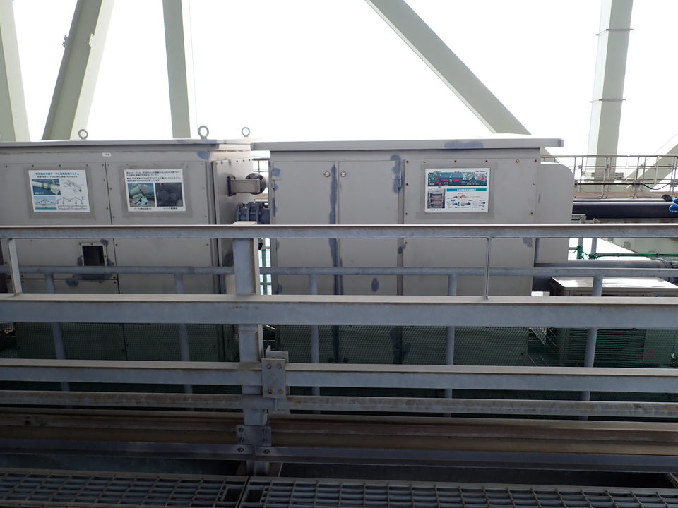 PA278292_mid.jpg