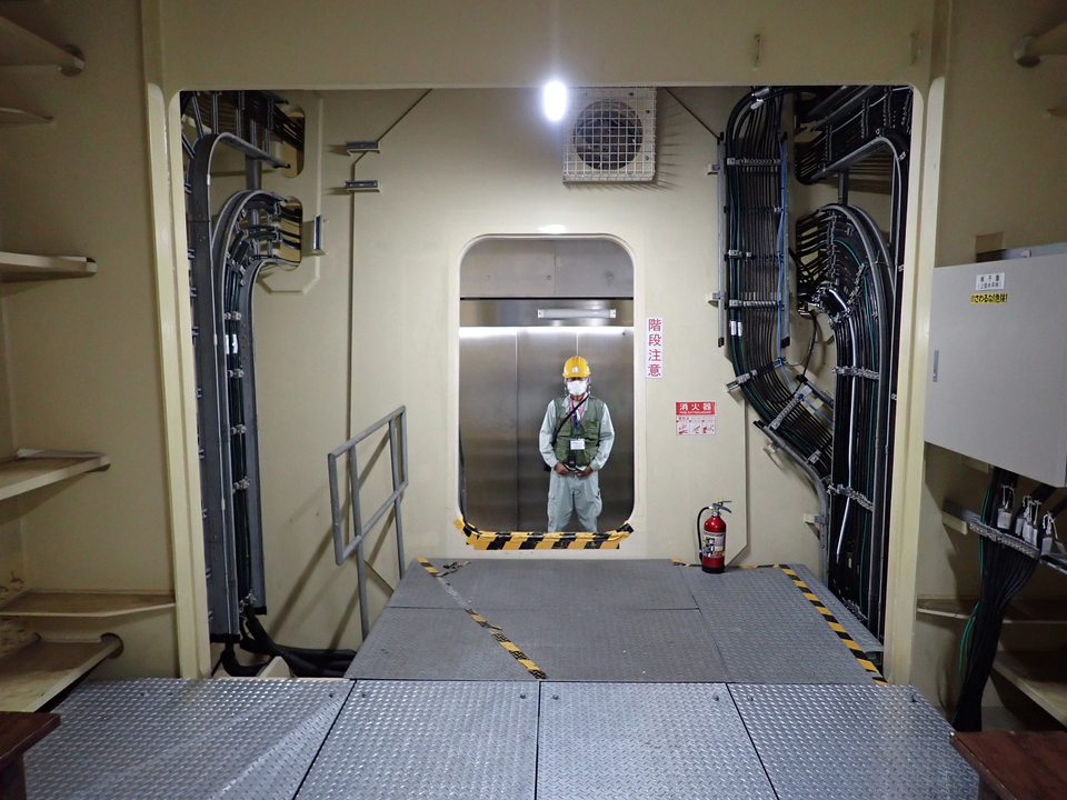 PA278325_mid.jpg