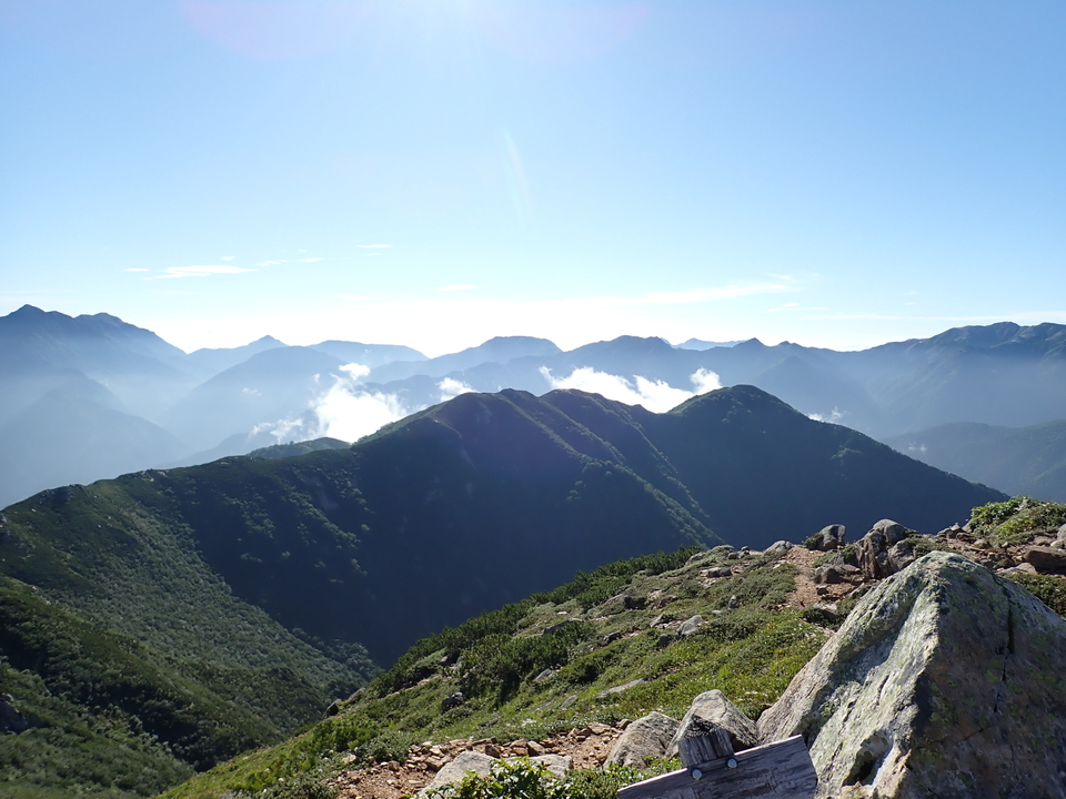 P8272924_mid.jpg