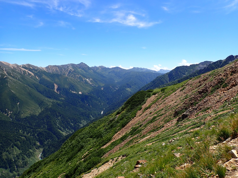 P8273093_mid.jpg