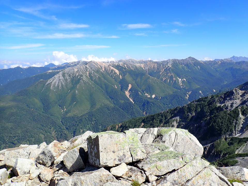 P8273163_mid.jpg