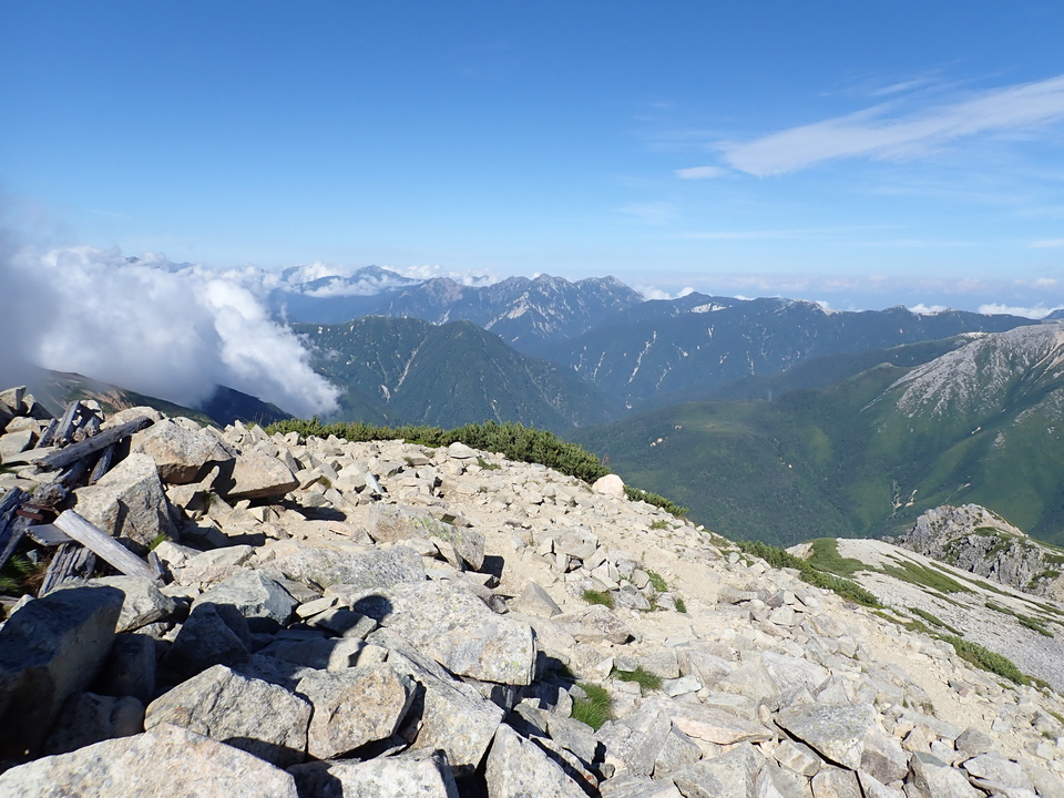 P8273204_mid.jpg