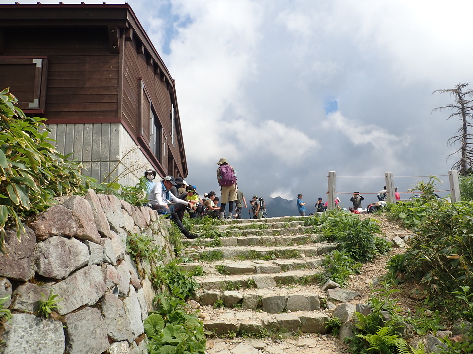 P7027713_mid.jpg