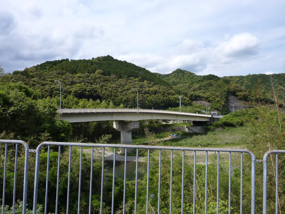 P1030049_mid.jpg
