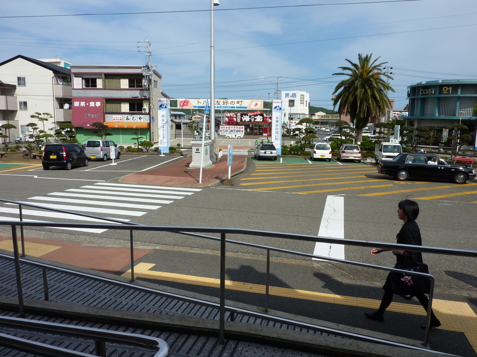 P1030067_mid.jpg