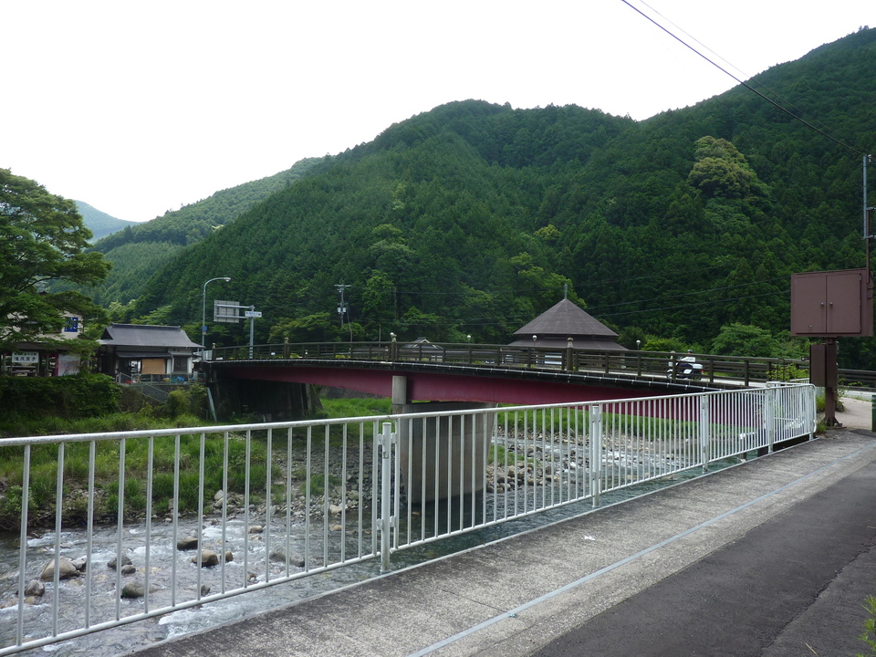 P1020104_mid.jpg