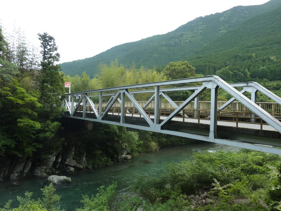P1020118_mid.jpg