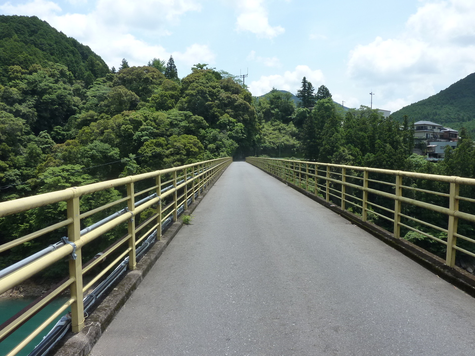 P1020143_mid.jpg