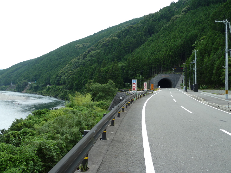 P1000482_mid.jpg