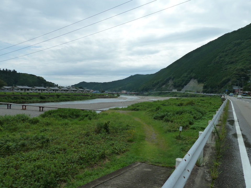 P1000530_mid.jpg