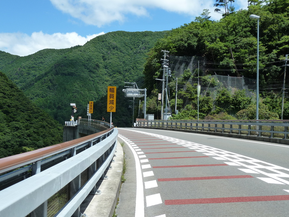 P1000882_mid.jpg