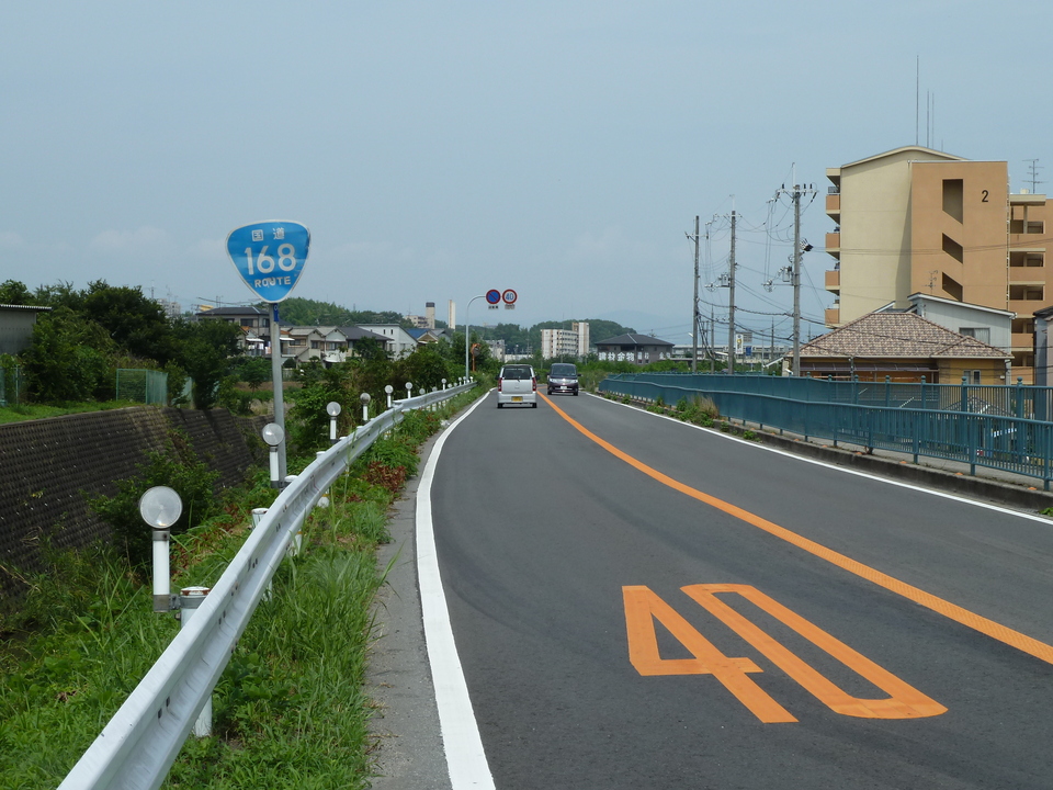 P1010268_mid.jpg