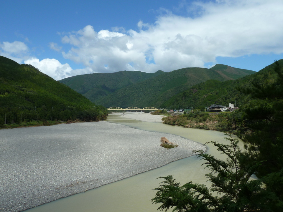 P1010659_mid.jpg