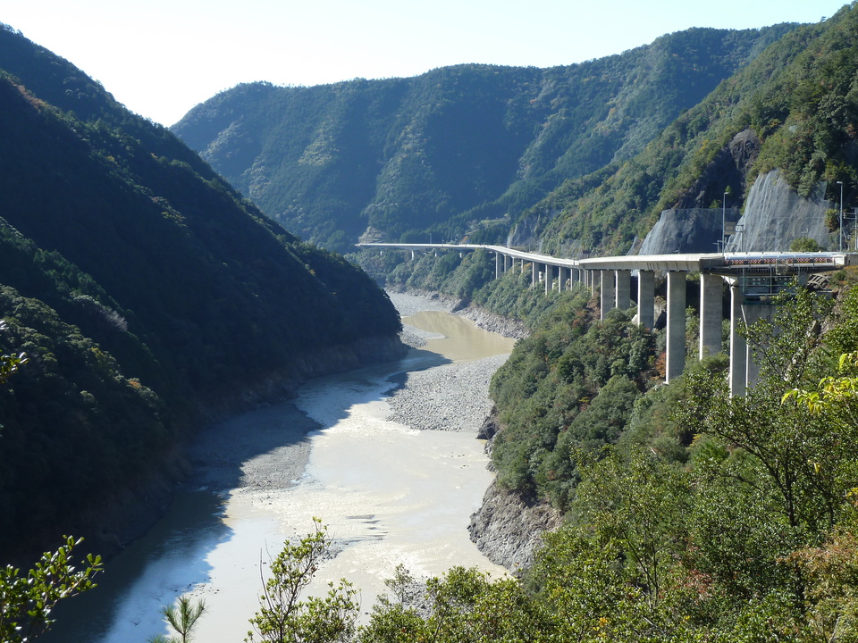 P1020563_mid.jpg