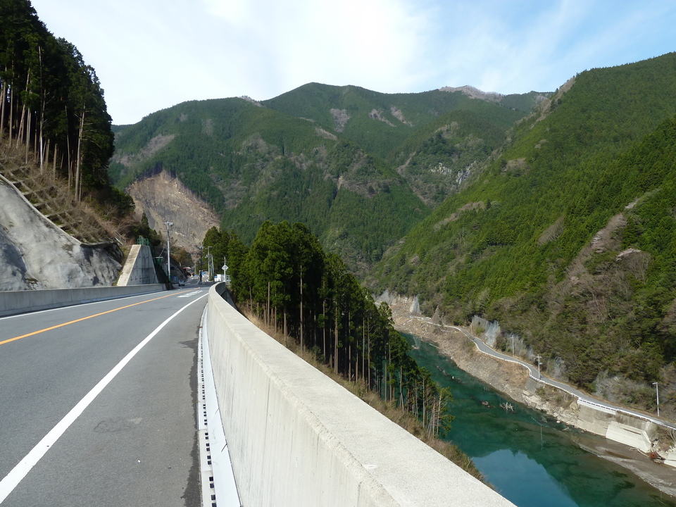 P1030162_mid.jpg