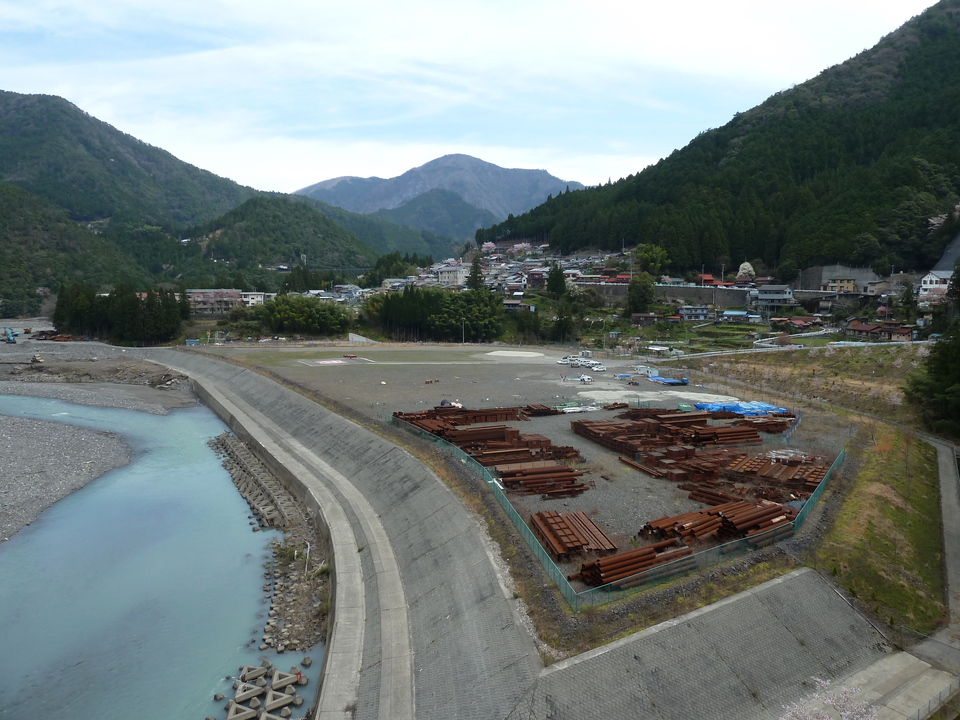 P1030196_mid.jpg