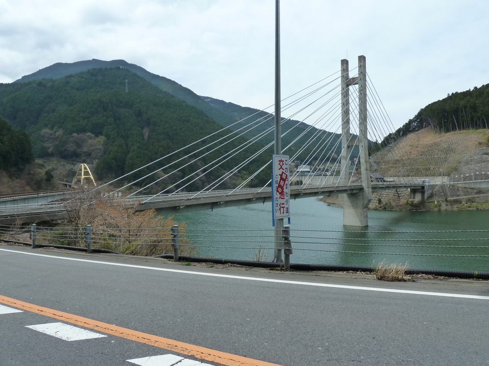 P1030227_mid.jpg