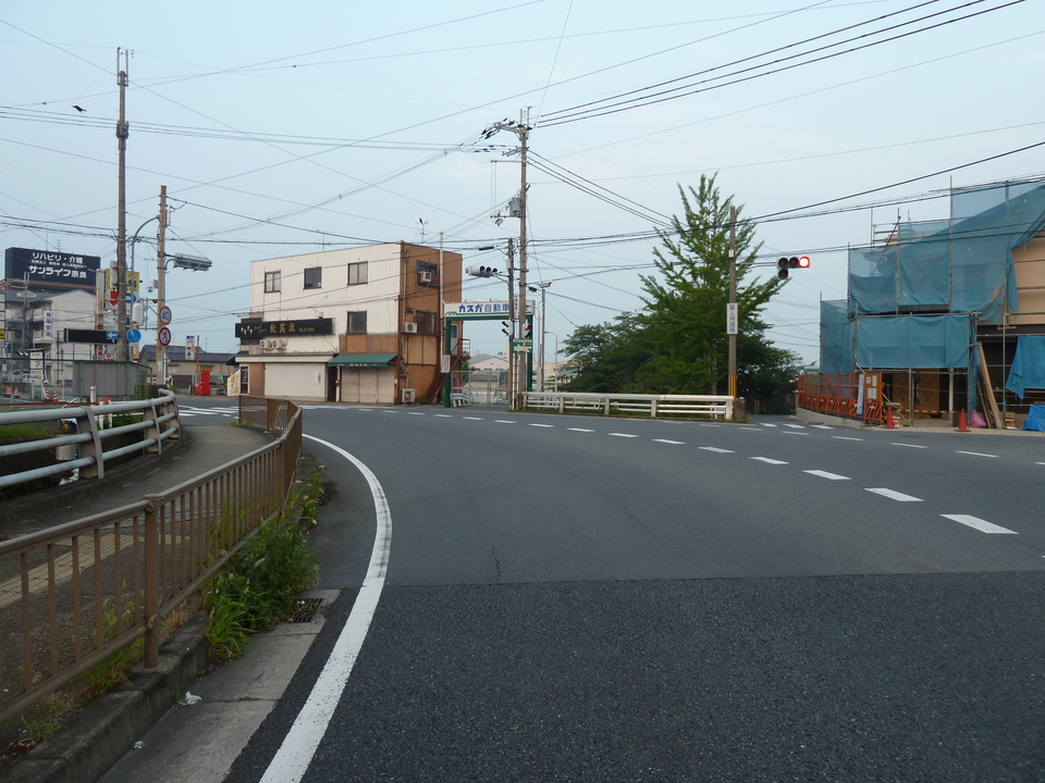 P1030777_mid.jpg