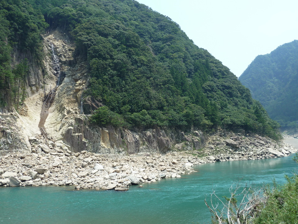 P1040543_mid.jpg