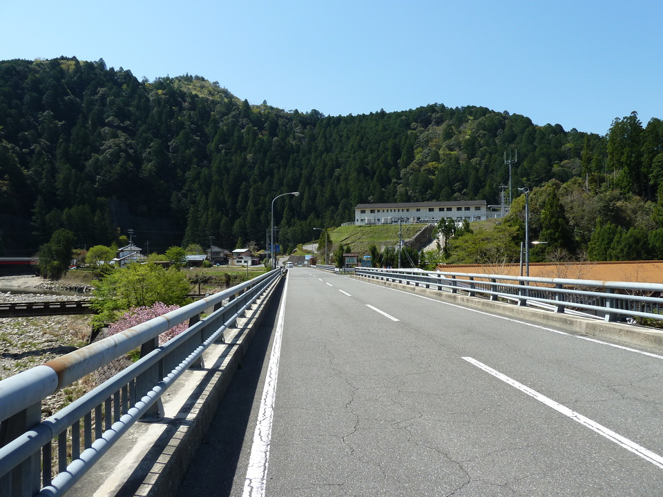 P1060374_mid.jpg