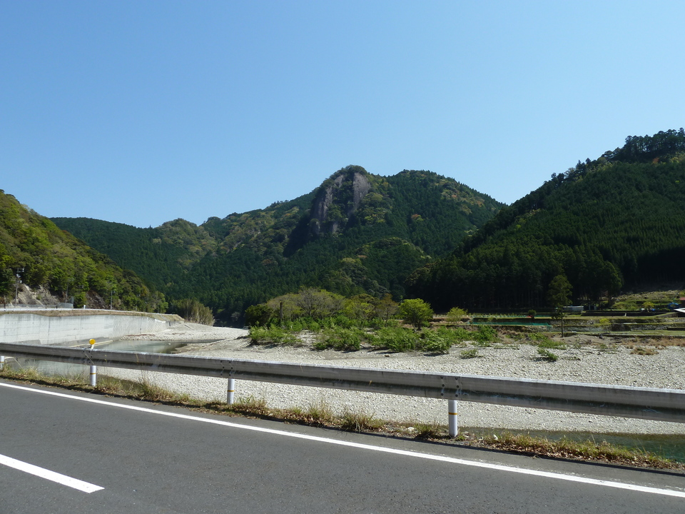 P1060638_mid.jpg