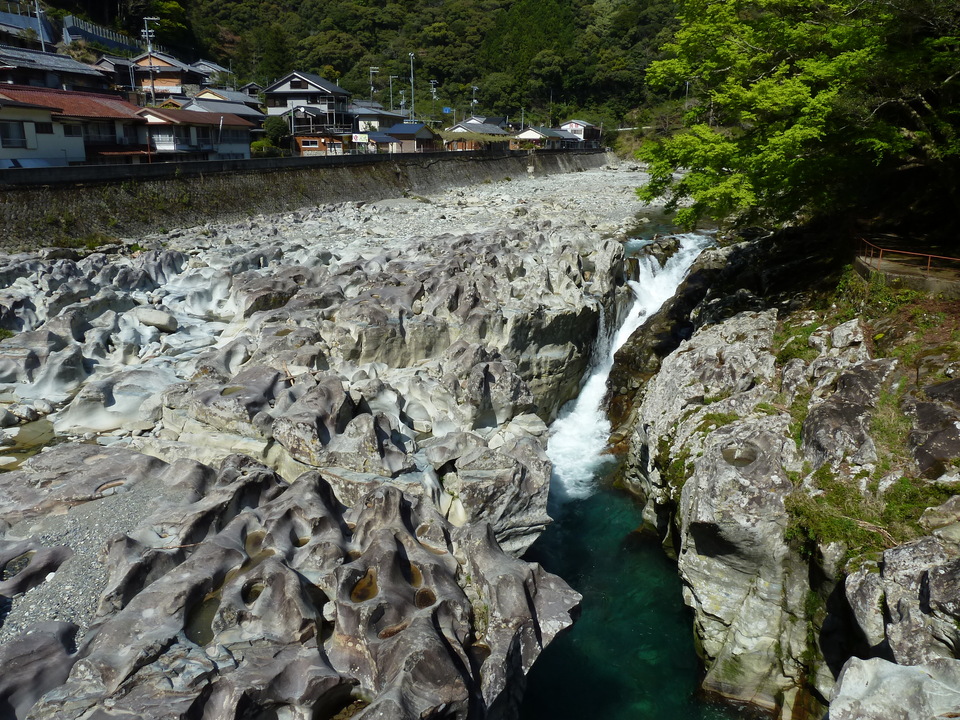 P1060692_mid.jpg
