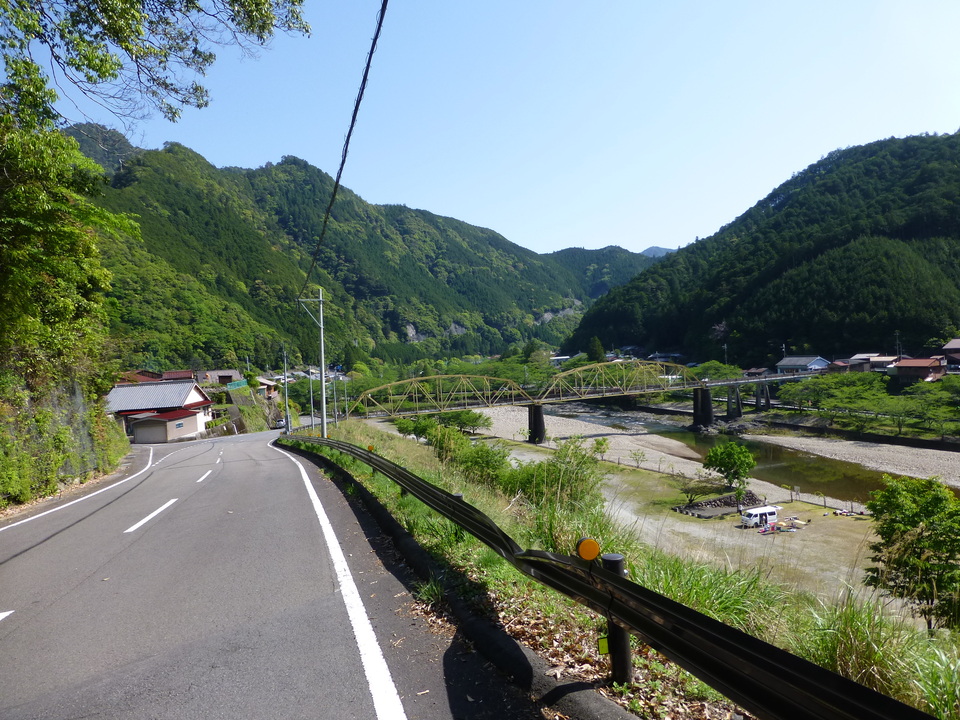 P1040987_mid.jpg