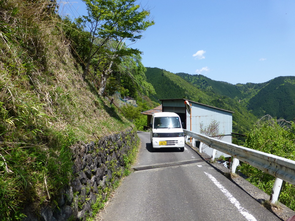 P1050443_mid.jpg