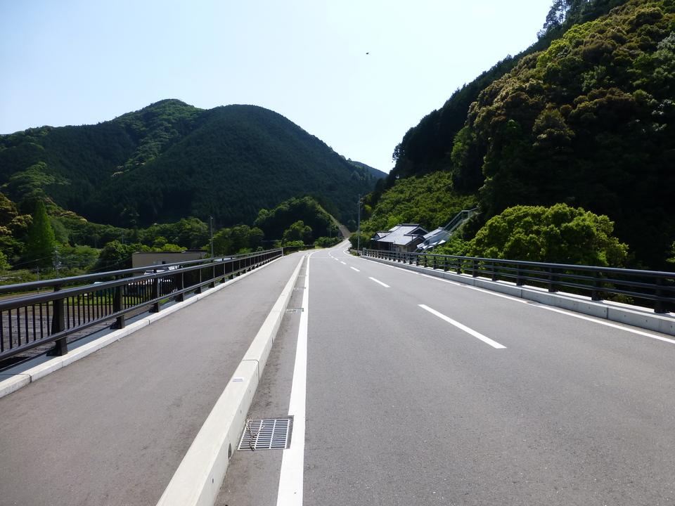 P1050679_mid.jpg
