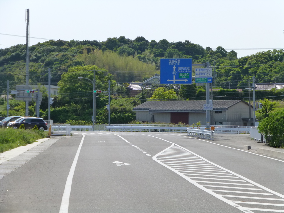P1050727_mid.jpg