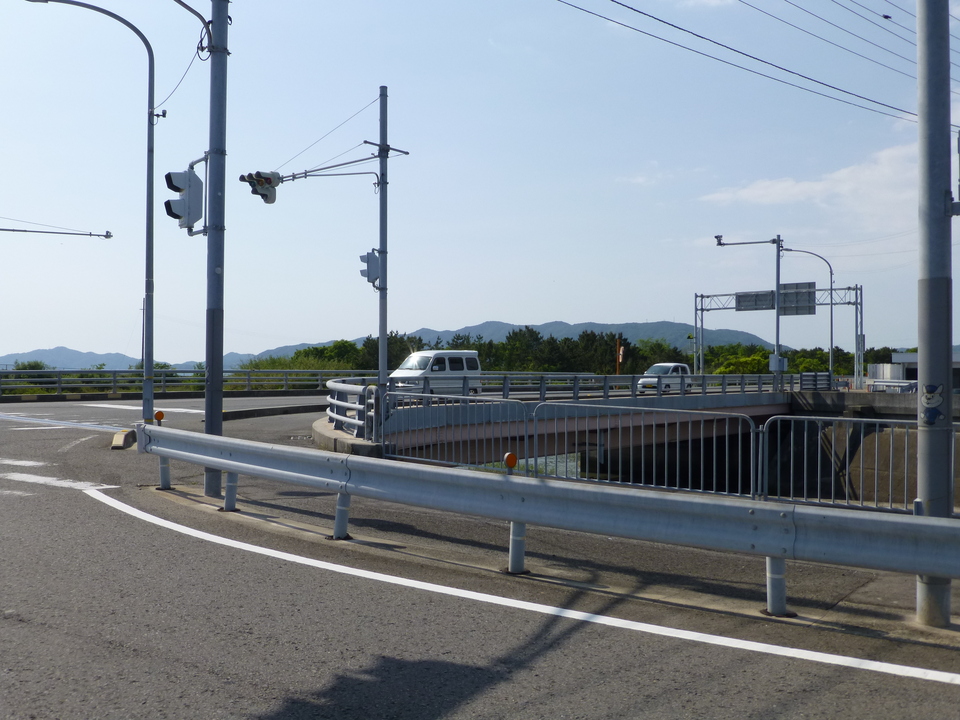P1050737_mid.jpg