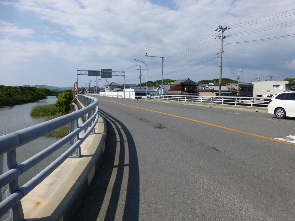 P1050740_mid.jpg