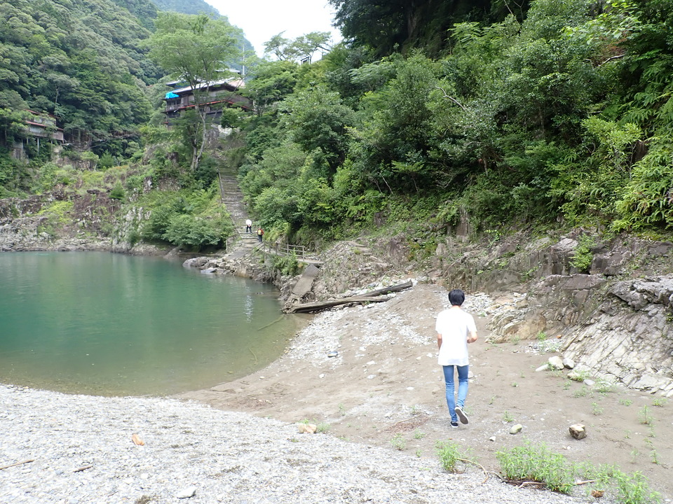 P7246026_mid.jpg