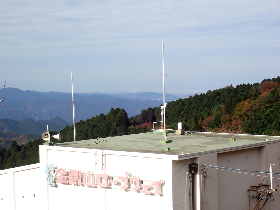 PB146166_mid.jpg