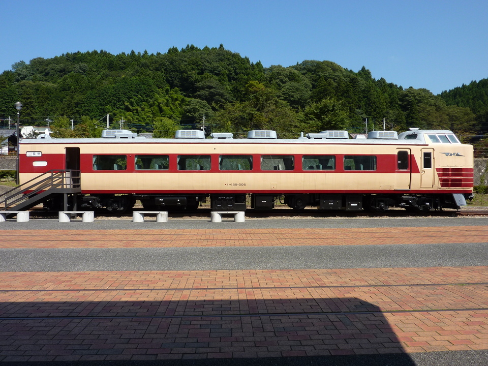 P1000036_mid.jpg