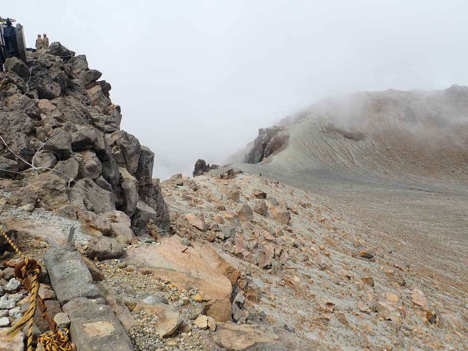P7188719_mid.jpg