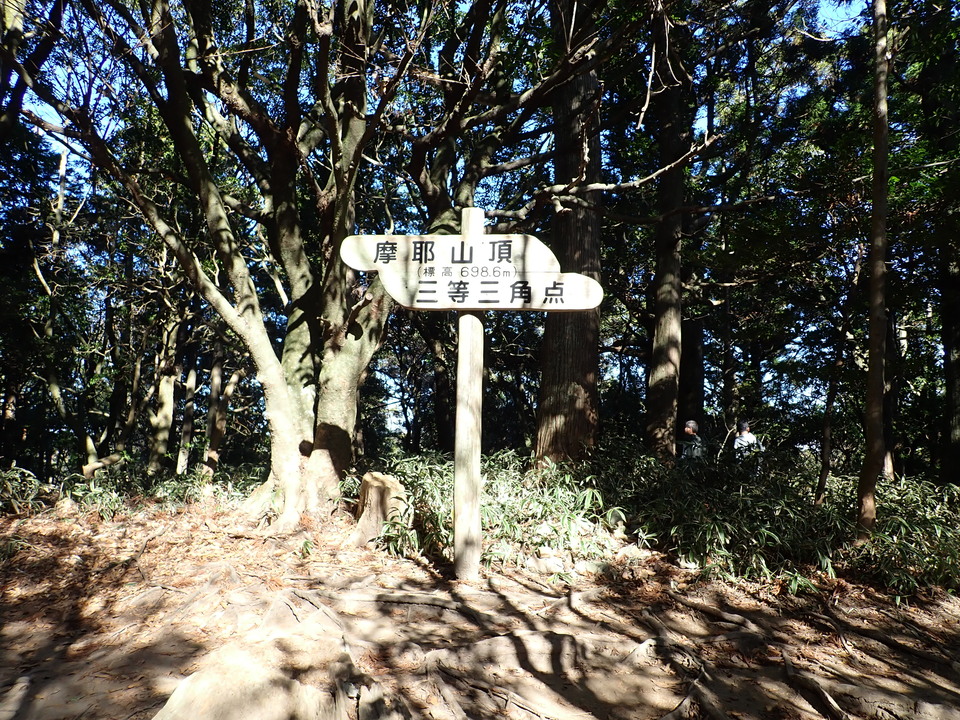 PC067716_mid.jpg