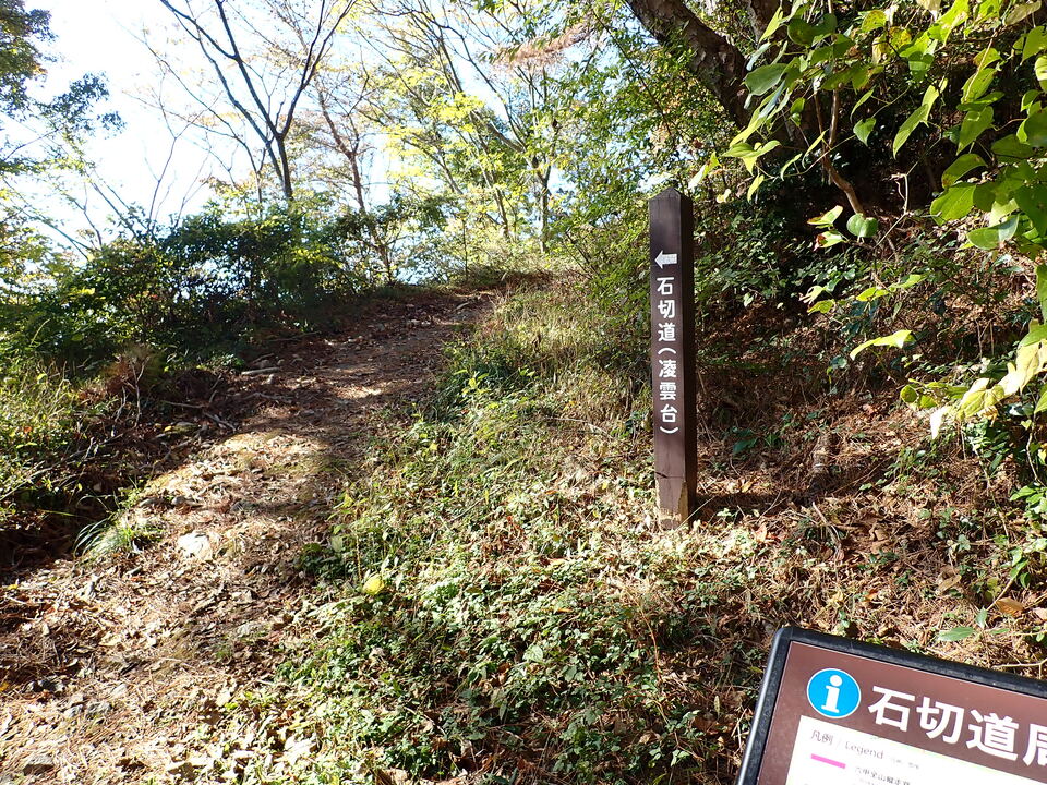 PC019066_mid.jpg