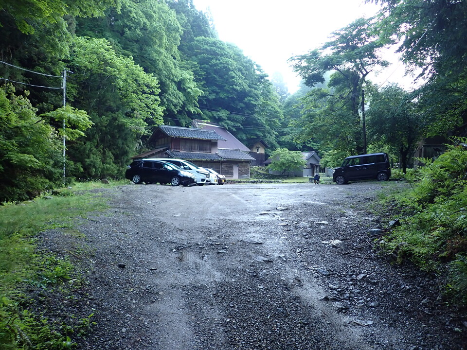 P5281227_mid.jpg