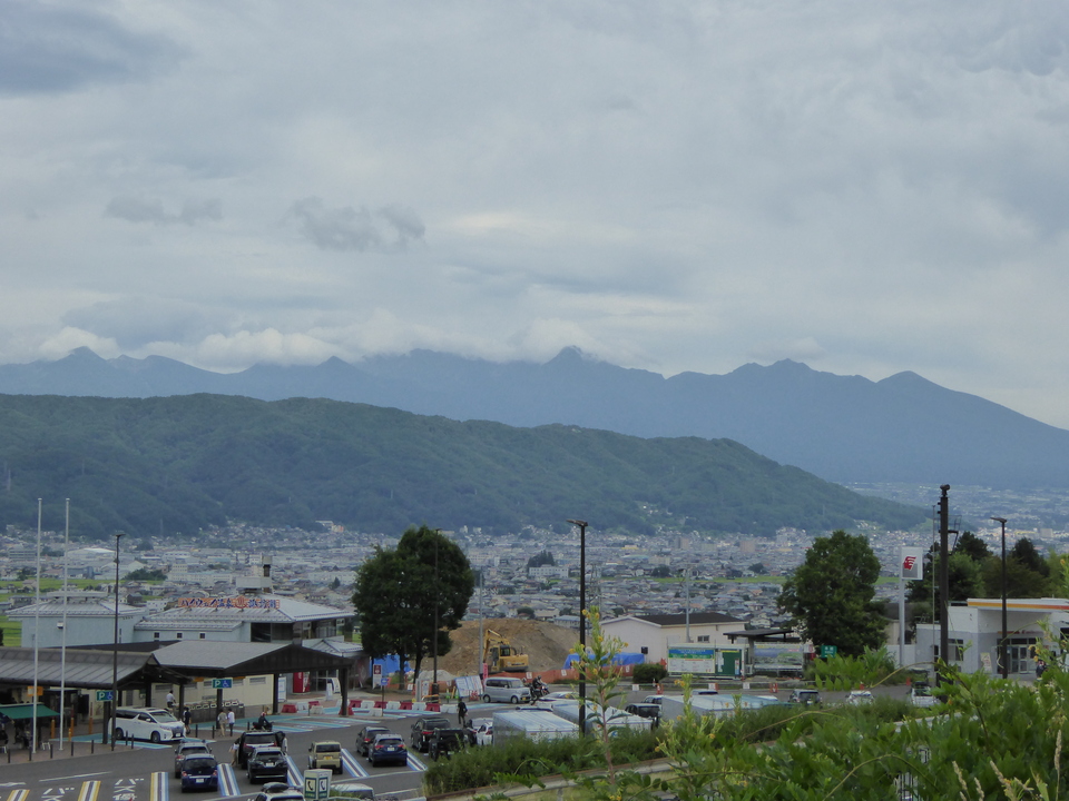 P1050345_mid.jpg